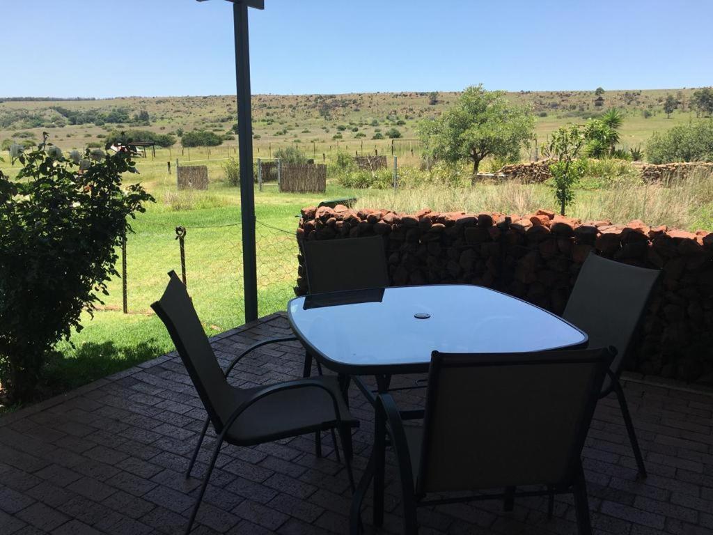 Sanctuary Life Guest Farm Hotel Magaliesburg Exterior photo