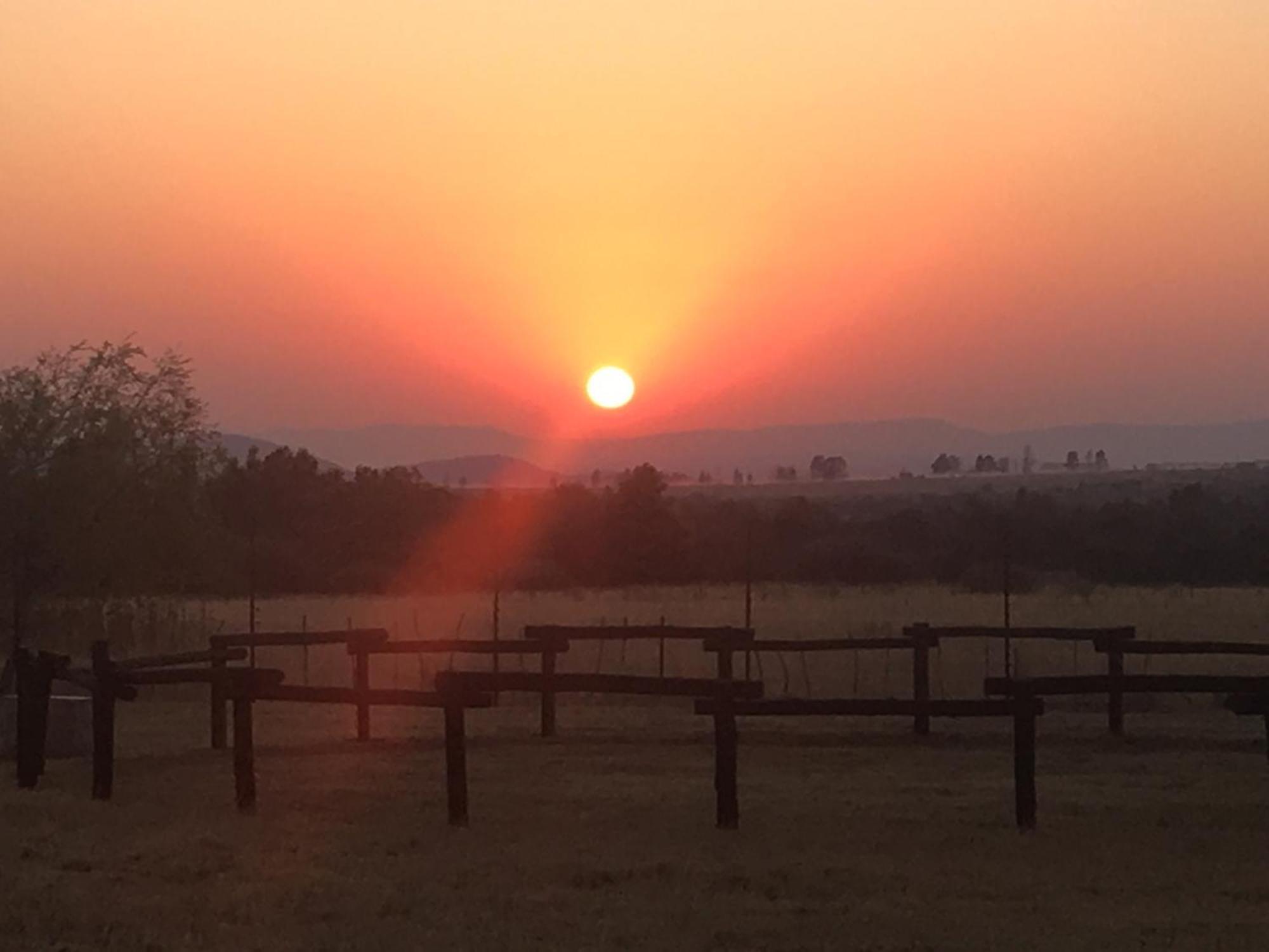 Sanctuary Life Guest Farm Hotel Magaliesburg Exterior photo