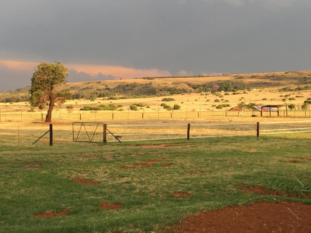 Sanctuary Life Guest Farm Hotel Magaliesburg Exterior photo